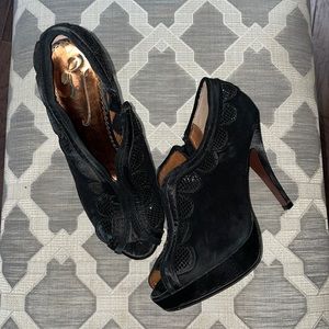 Poetic License black heels